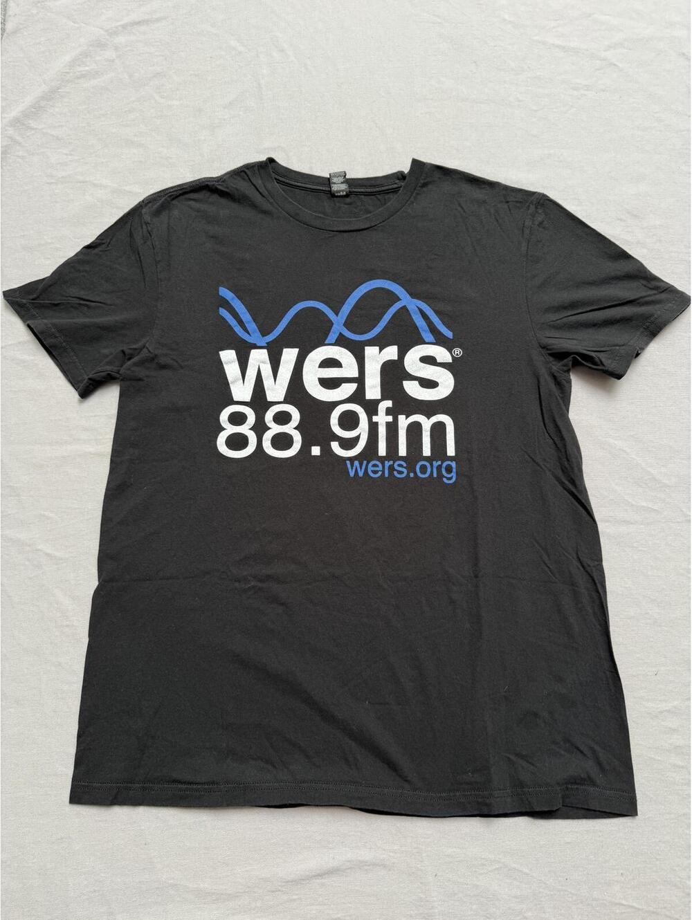 MusicWERS 88.9 fm radio T-shirt Emerston College Boston - L